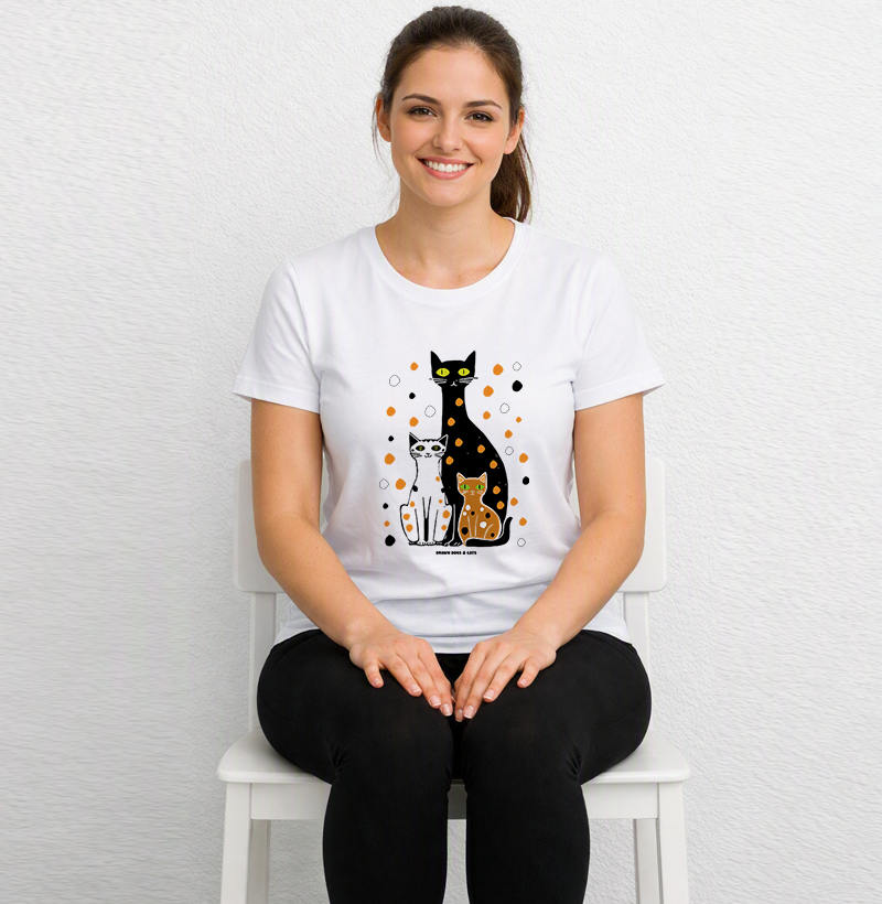 Três gatos e bolinhas - Imagem 2