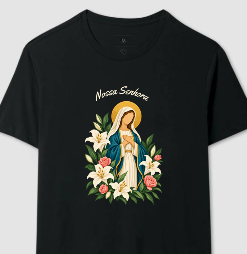 Camiseta Nossa Senhora — Flores de Fé - Imagem 2