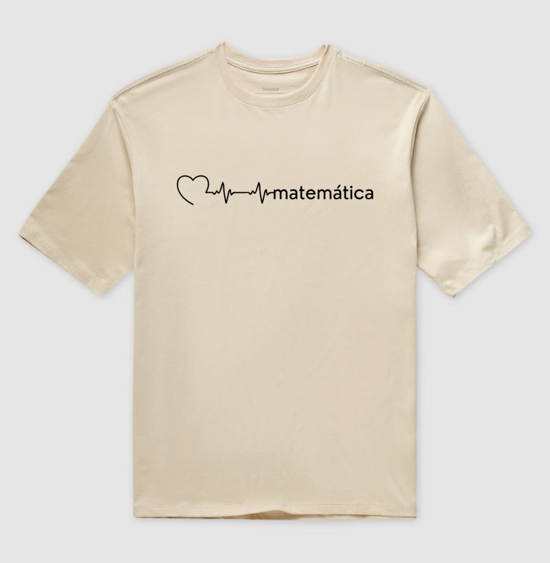 Camiseta Oversized Matemática Batimento Cardíaco - Letras Pretas - Imagem 2