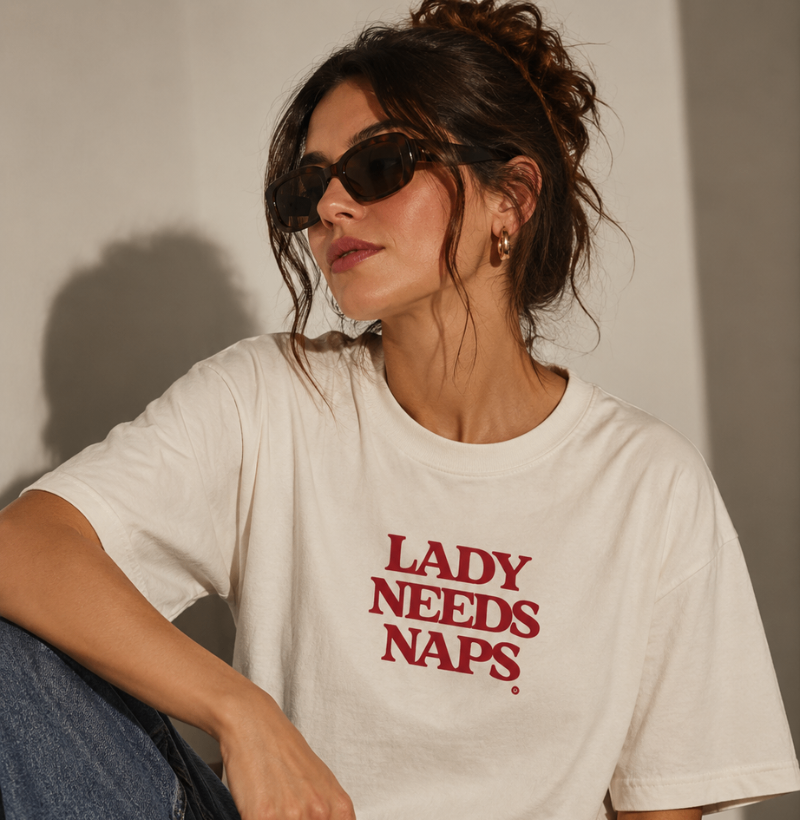 LADY NEEDS NAPS - Imagem 2