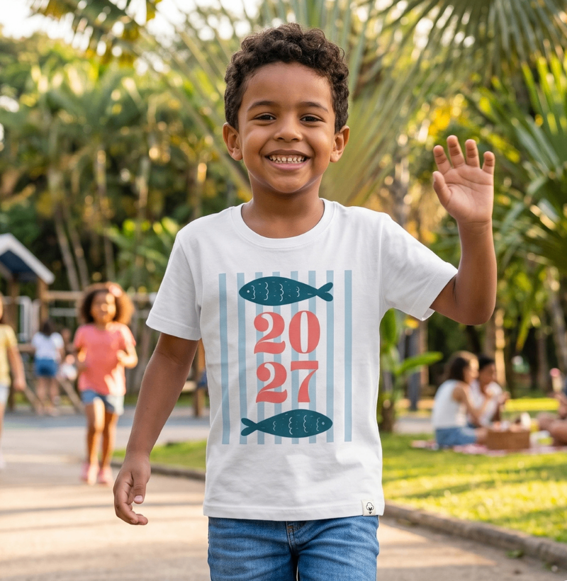 Camiseta Infantil Ano Novo 2027 Peixe Mediterrâneo  - Imagem 4
