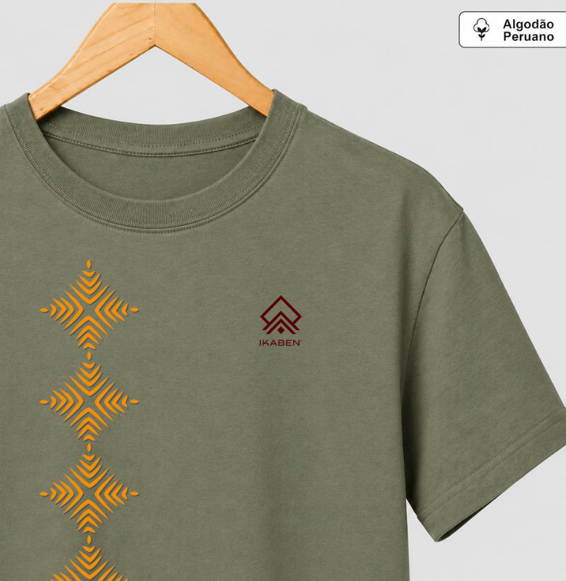 T-shirt Indígena- Grafismo Tsamata Piruara – A Escama que Guarda o Movimento do Rio - Imagem 3