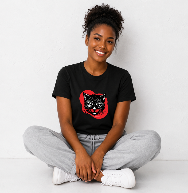 Gato preto e fundo vermelho - Imagem 2