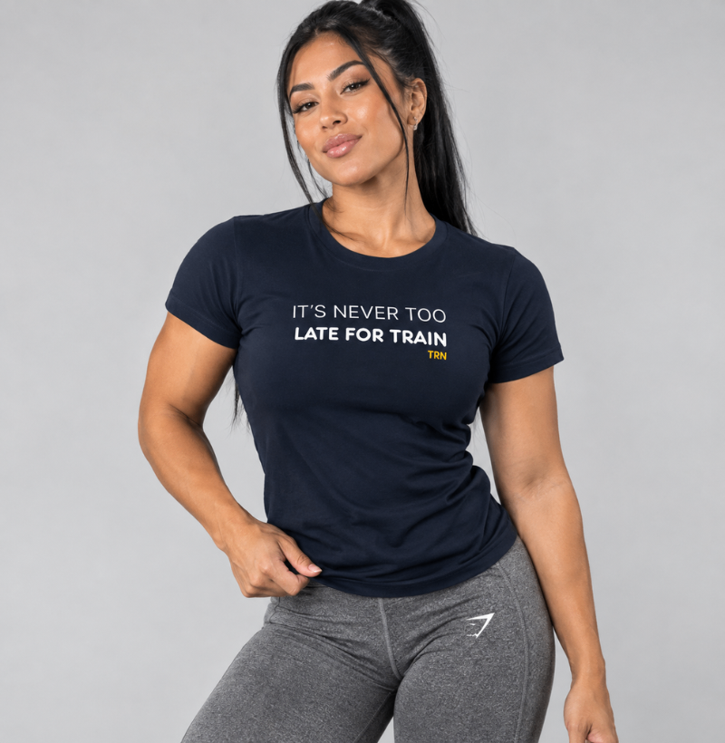 Camiseta Algodão Peruano It's Never Too Late to Train – TRN | Camiseta Premium Fitness - Imagem 2