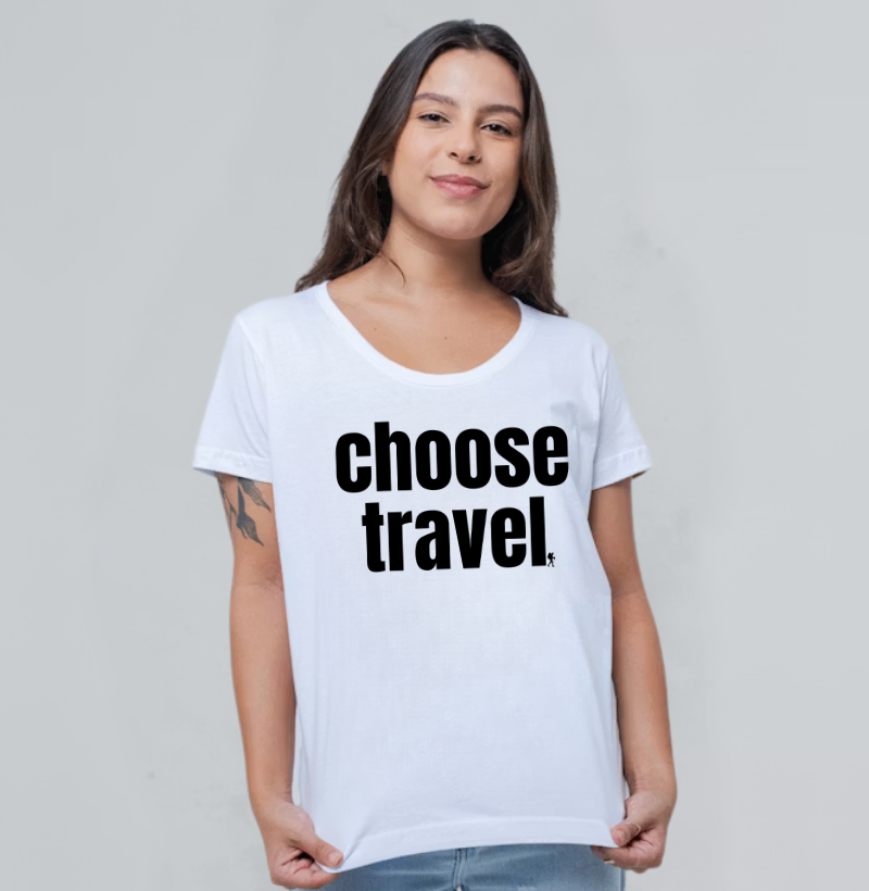 Camiseta Choose Travel | Frase Viagem Bold Minimalista | Colecao Viciados em Viagem - Imagem 4