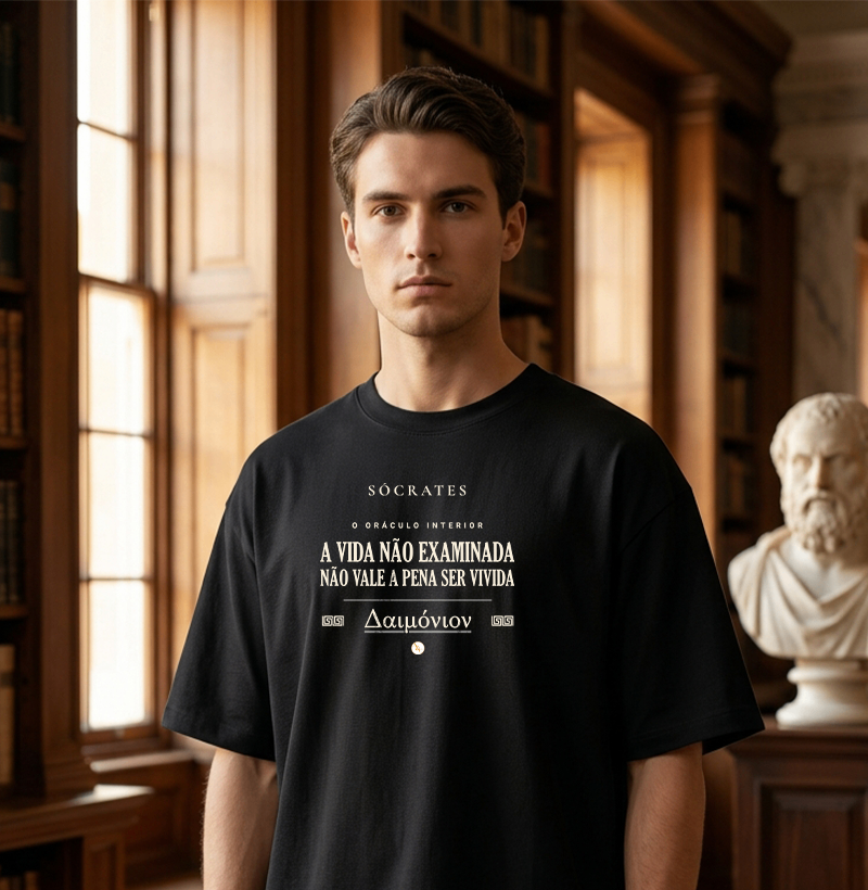 Camiseta Filosófica O Oráculo Interior | Sócrates - Imagem 3