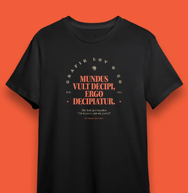 Camiseta MUNDUS VULT DECIPI