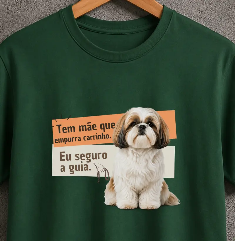 Tem mãe que empurra carrinho eu seguro a guia