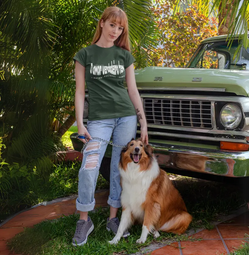 Camiseta O amor verdadeiro tem 4 patas, 1 focinho e 1 rabo Dog Pulse