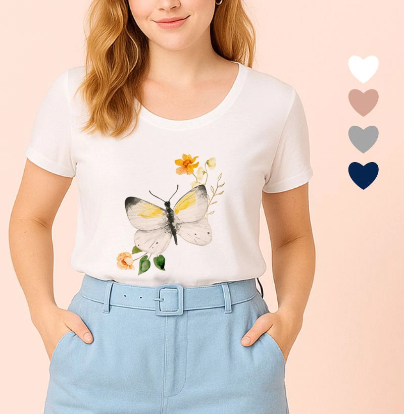 Camiseta Feminina Ilustrada Borboleta Clara e Flores