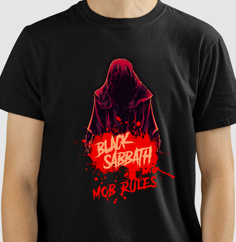 CAMISETA COM ESTAMPA BLACK SABBATH MOB RULES