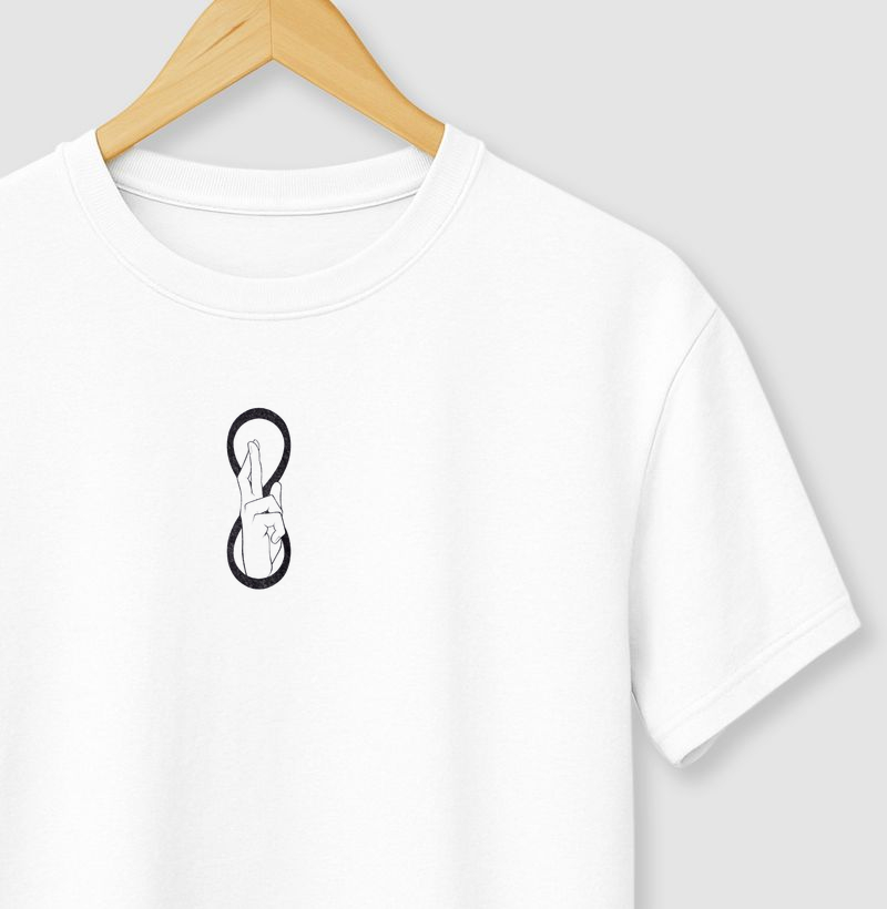 Camiseta Vazio Infinito 