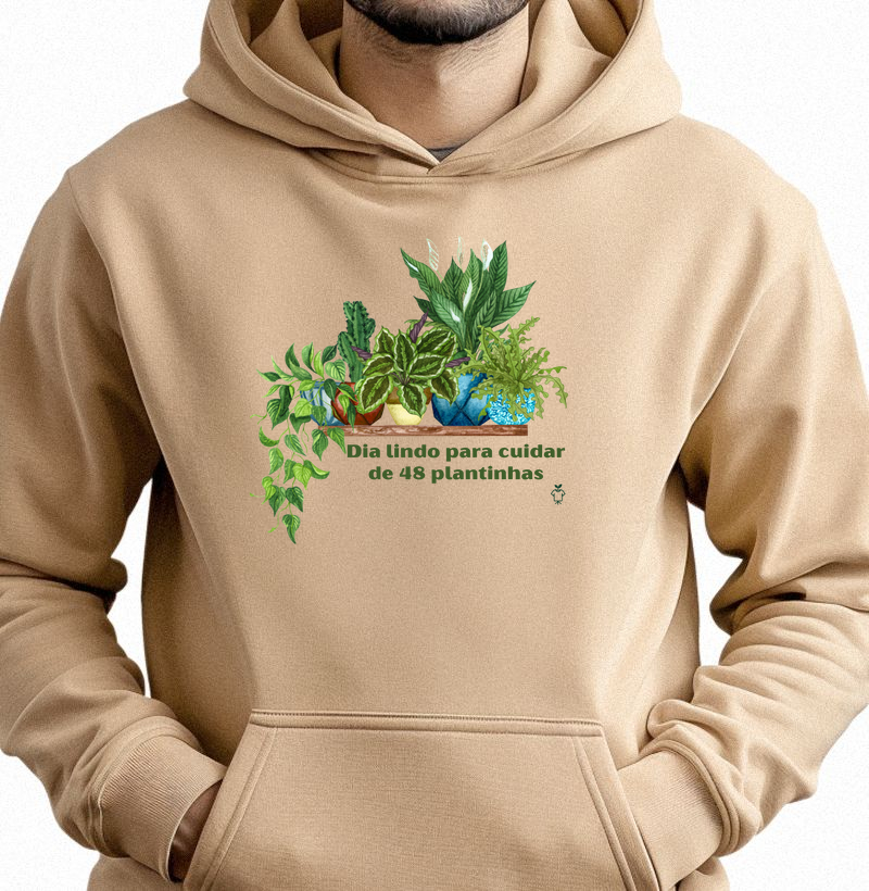 Dia lindo para cuidar de 48 plantinhas