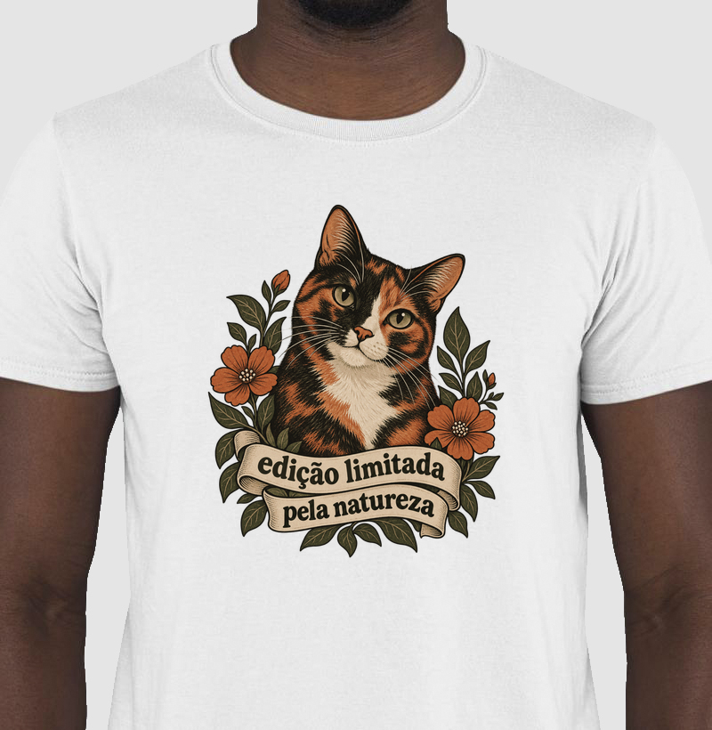 Camiseta Gata Tricolor "edição limitada pela natureza" | Pelo & Pano