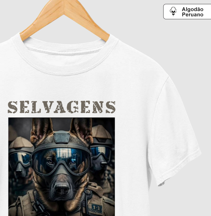 SELVAGENS CÃES DE GUERRA
