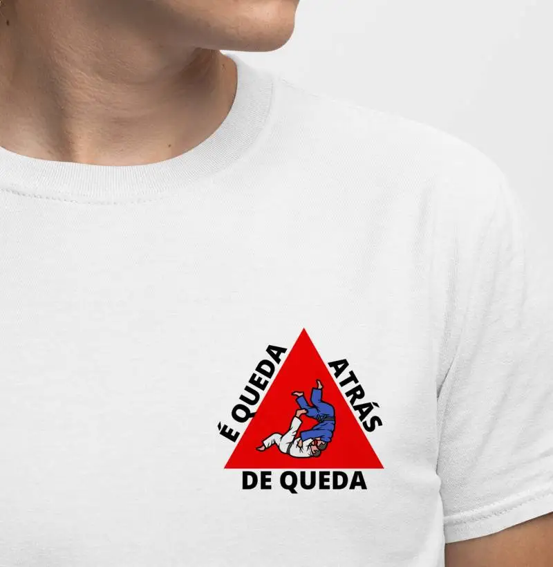 Queda atrás de queda