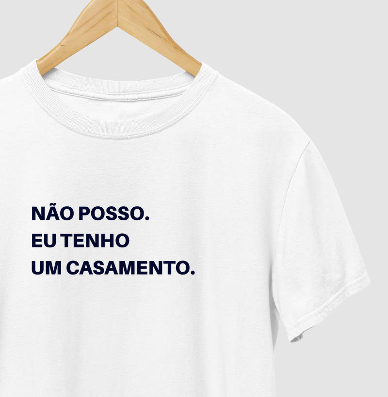 Não posso. Eu tenho um casamento