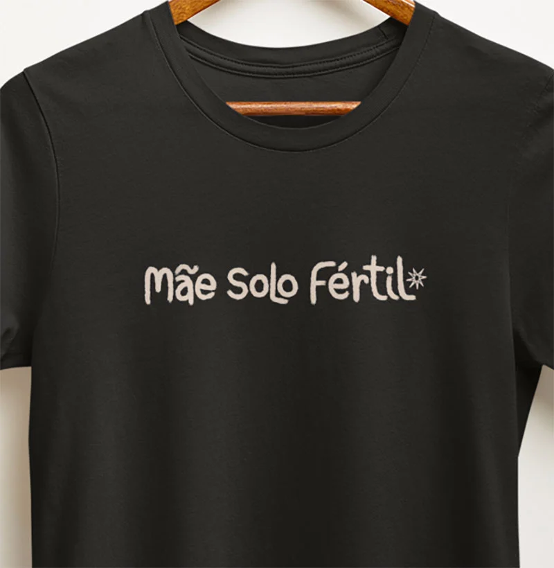Mãe solo fértil - Mumu Motta