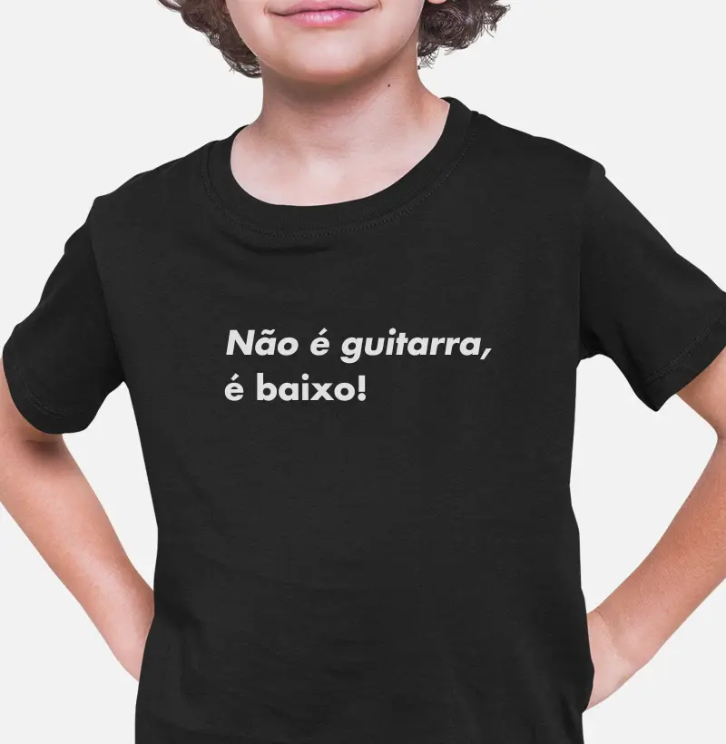 Não é guitarra, é baixo!