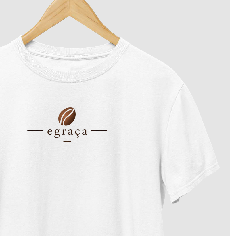 CAFÉ E GRAÇA - Camiseta