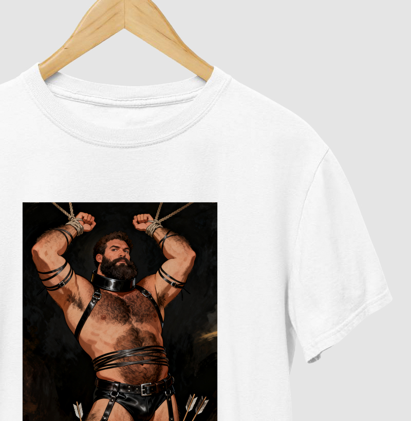 São Sebastião Leather Bear | Coleção Ô Bicha - Camiseta