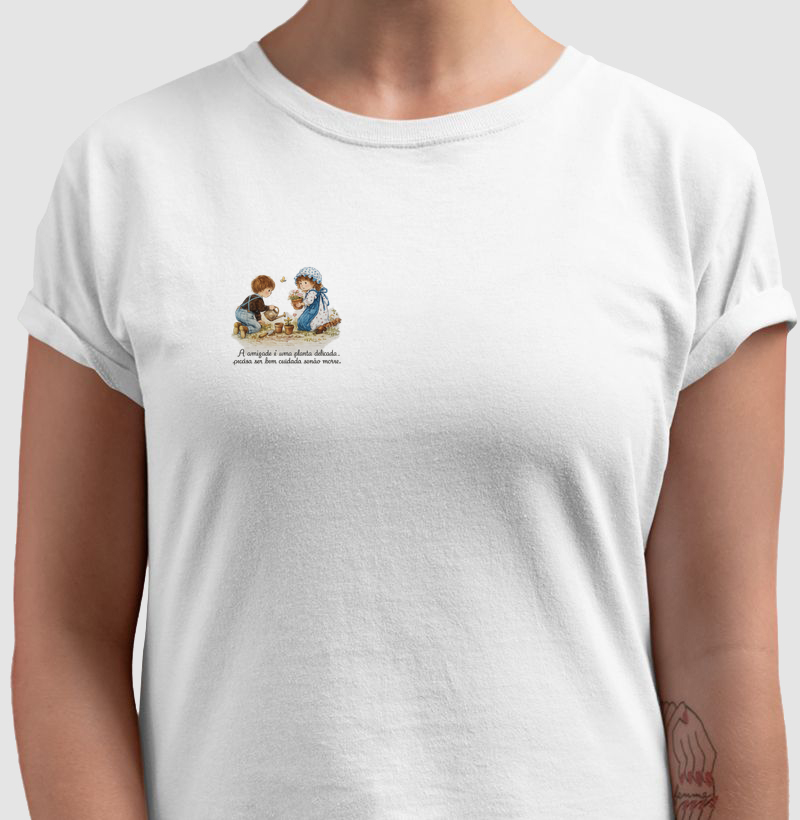 Camiseta Unissex AROUA — Amizade em Flor | Saudades em Papel | Unissex | Algodão Penteado 30.1