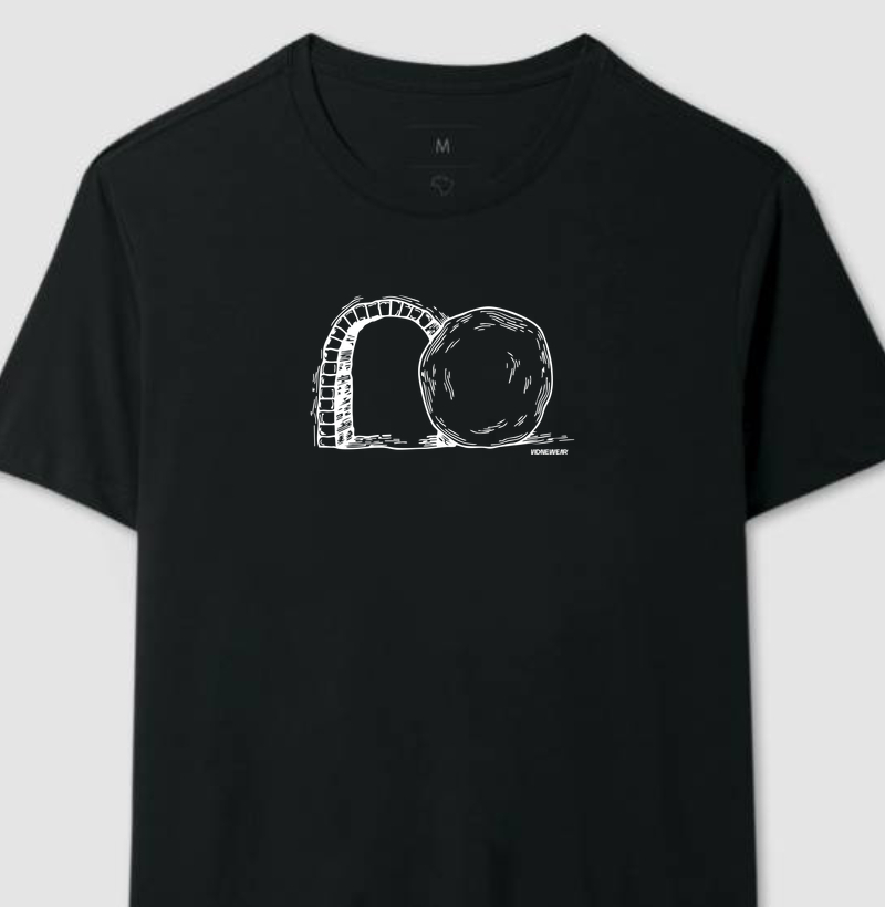 Camiseta "He Lives"
