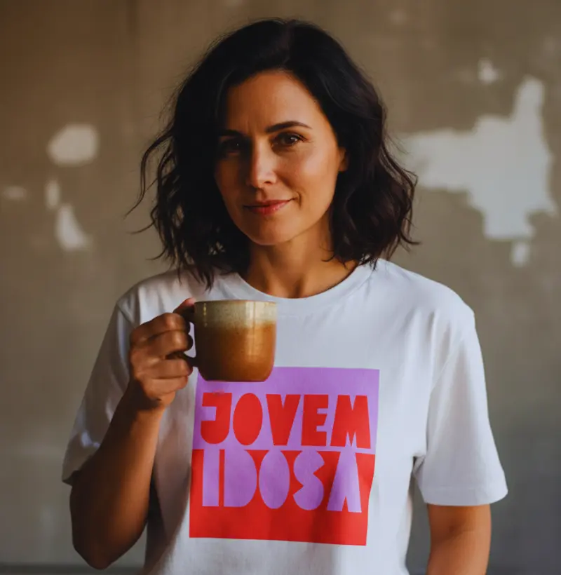 Camiseta Jovem Idosa