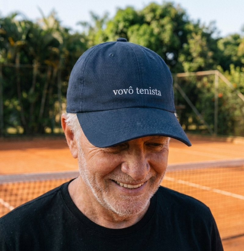 BONÉ VOVÔ TENISTA