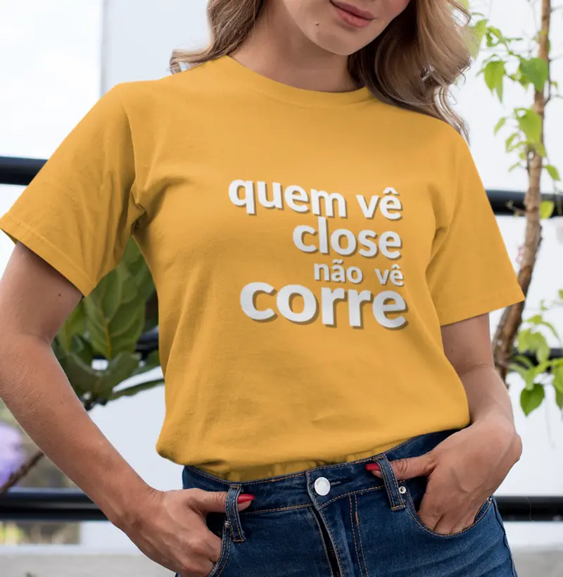 Quem vê close não vê corre