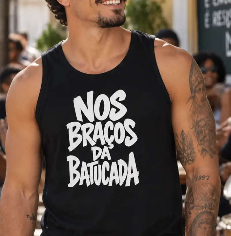 Nos braços da batucada
