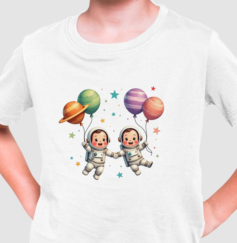 Astronautas com Balões Planetas 2