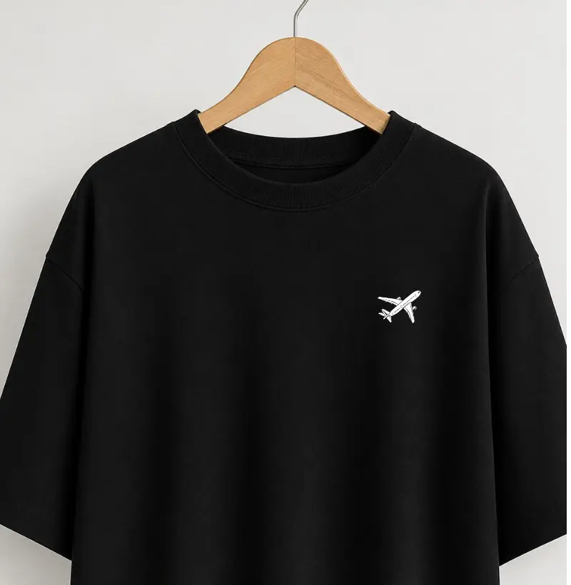 Camiseta Oversized | Avião Minimalista