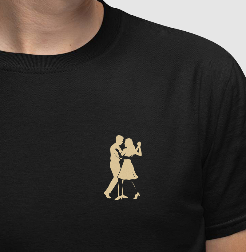 Silhueta de casal dançando