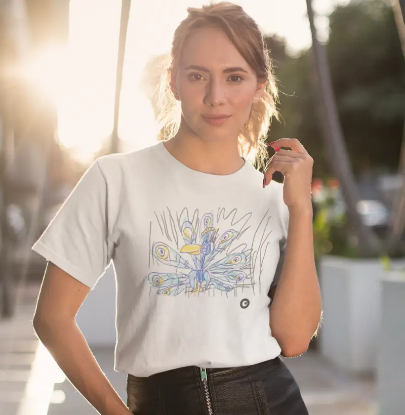 Camiseta Pavão Adulto by Bernardo Yori