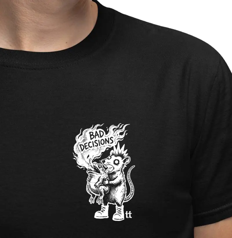 Camiseta Bad Decisions Pocket | Últimas Palavras