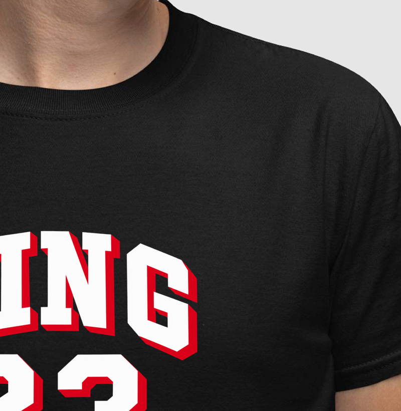Camiseta KING 23 — Majestade em Quadra