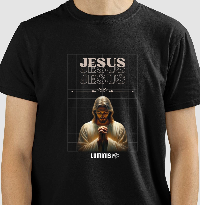 Camiseta Jesus em Oração