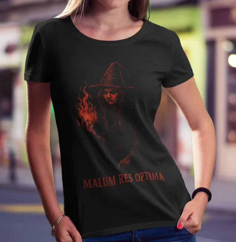 Malum Res Optima: O Império da Bruxa