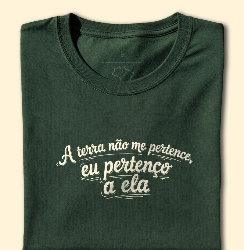 A terra não me pertence, eu pertenço a ela 3