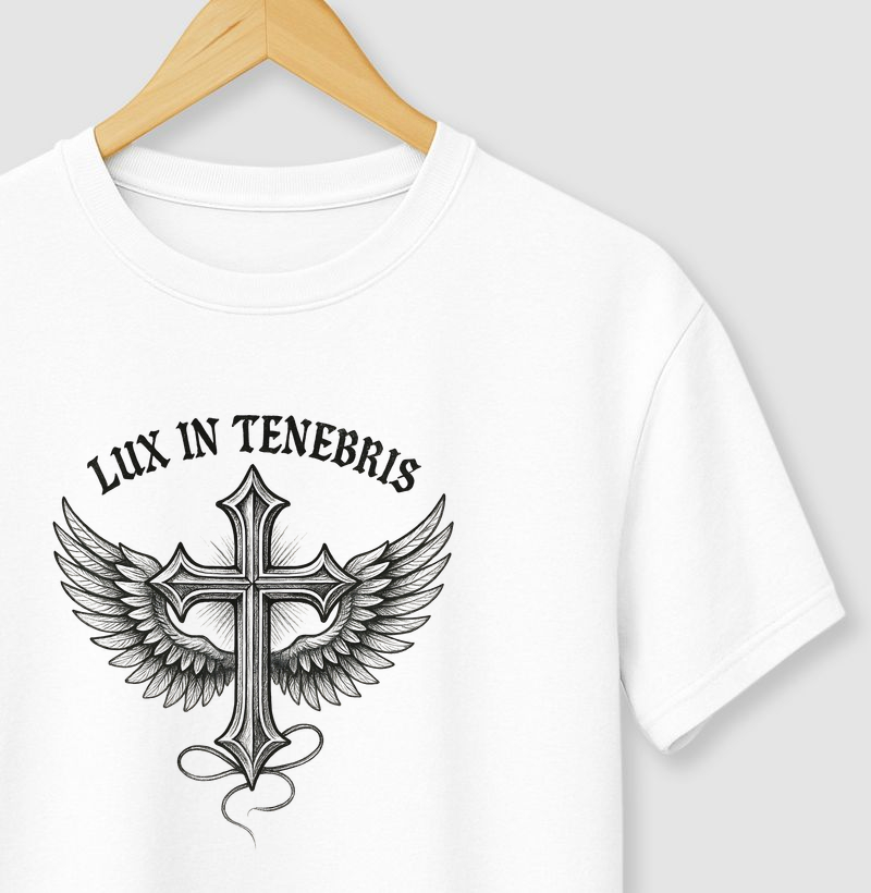 Camiseta Lux in Tenebris