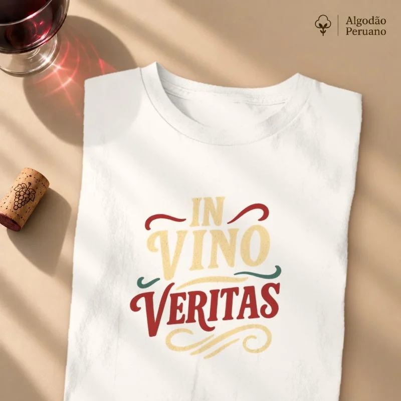 Camiseta Vinho - In Vino Veritas Lettering - Camiseta Algodão Peruano