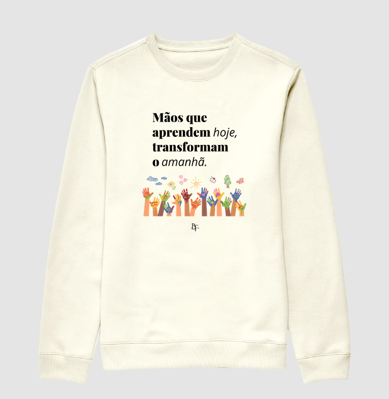 Mãos que aprendem hoje, transformam o amanhã