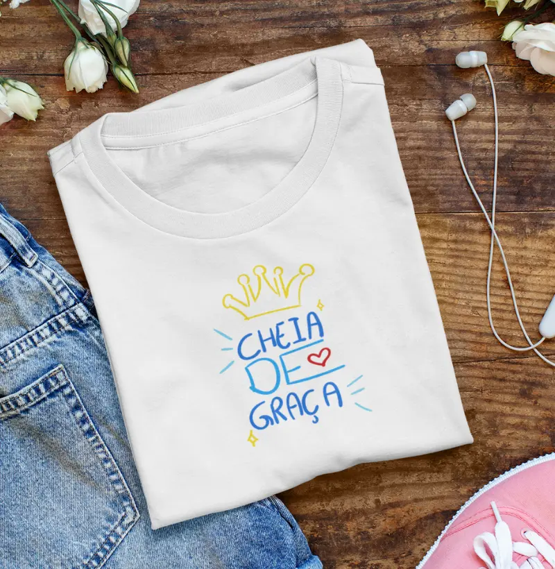 Camiseta Feminina Cristã Cheia de Graça – Rainha do Céu | Milagree