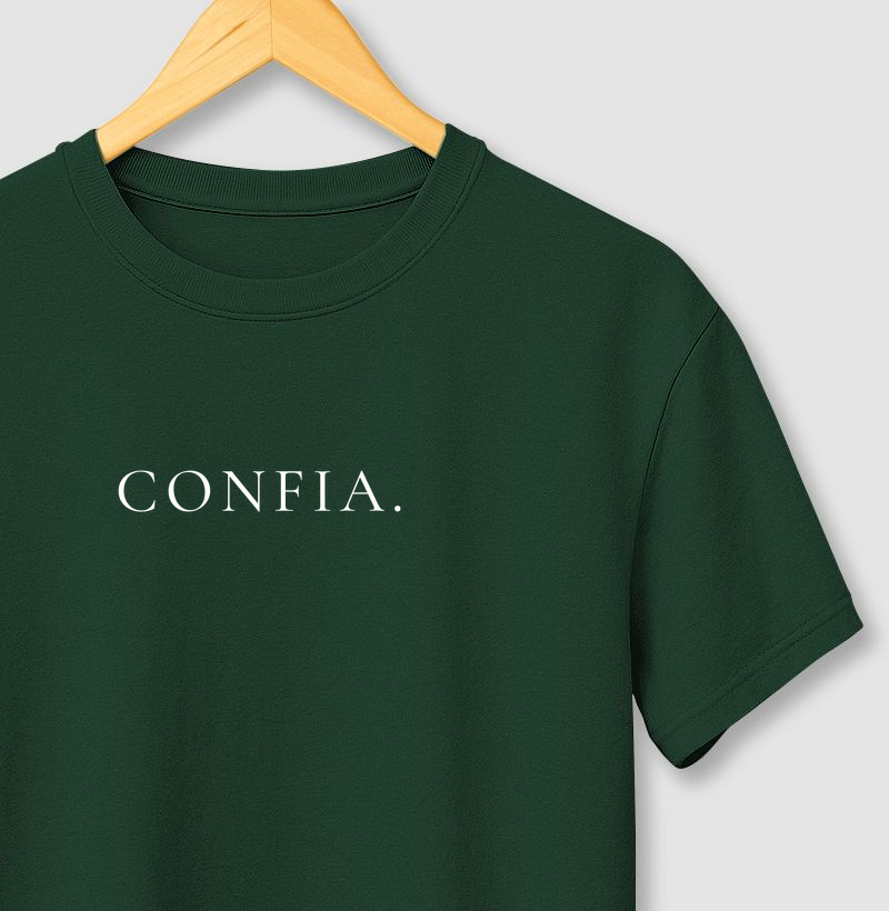 Camiseta Confia.