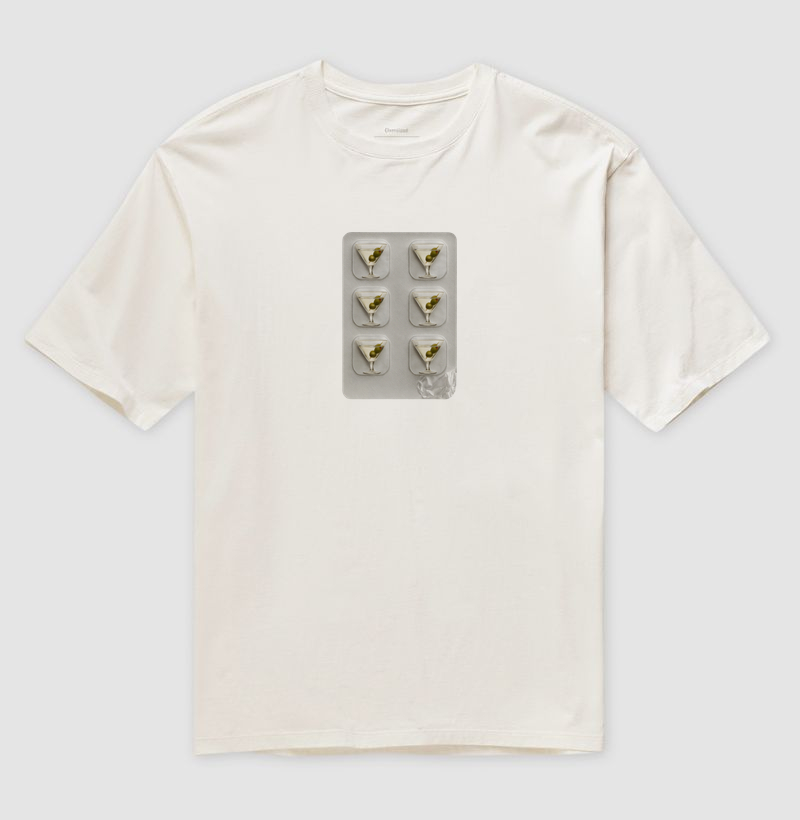 Camiseta Oversized 1 Martini 1 - por Hideout