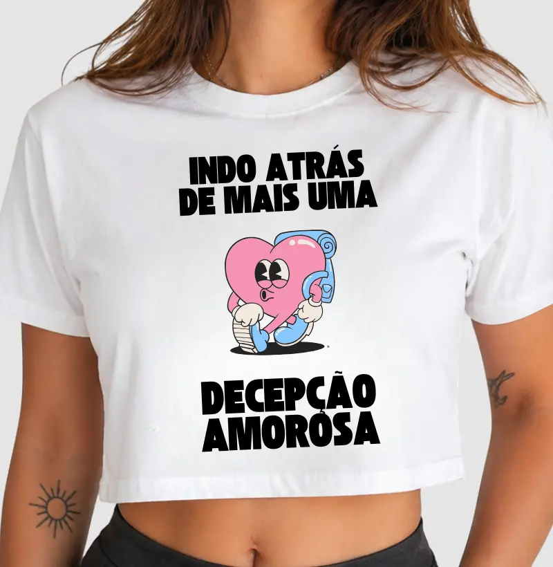 Cropped Indo atrás de mais uma decepção amorosa 