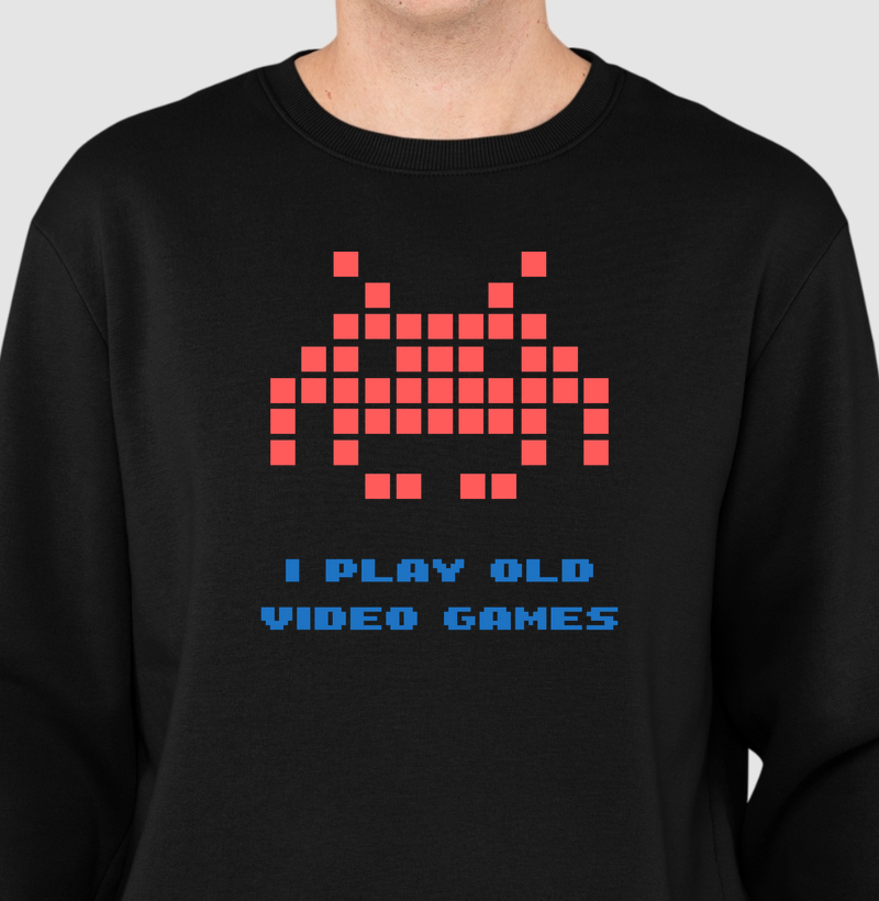 Pixel Alien Gamer – Think Tee