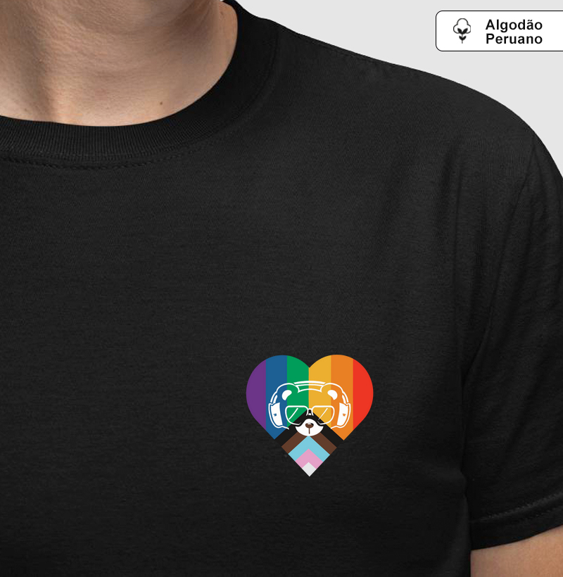 Camiseta Premium Basic Love is Love