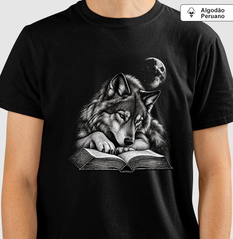 Lobo Leitor ao Luar - Camiseta Algodão Peruano